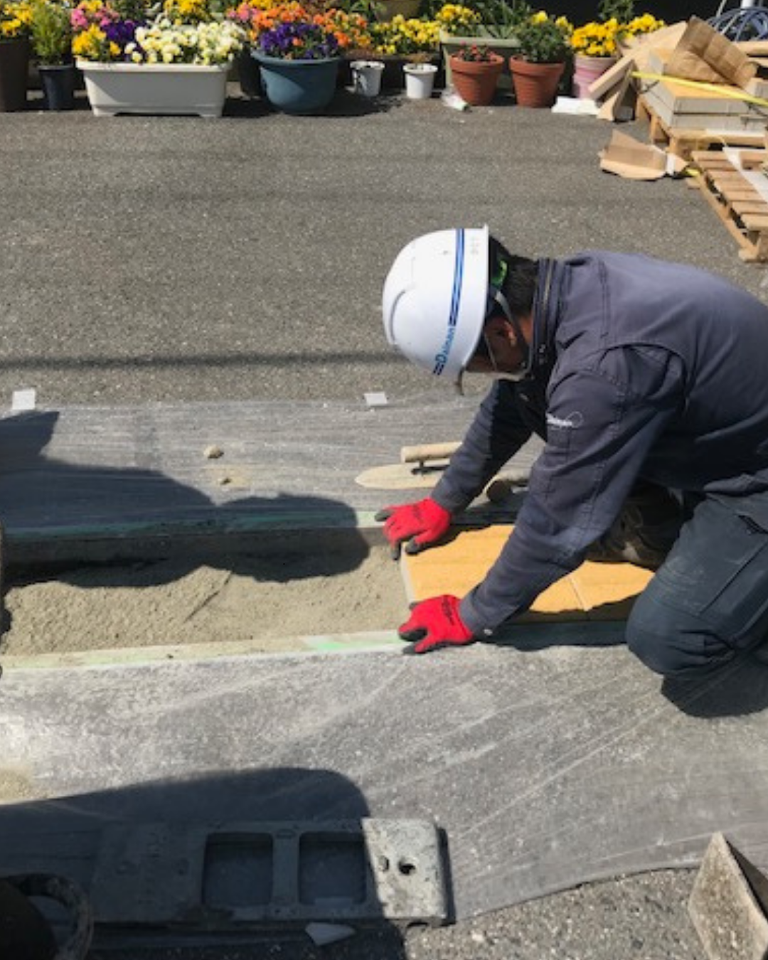 かっこいい 求人募集 instagram投稿 青 赤 紺 建設 正社員 (10)